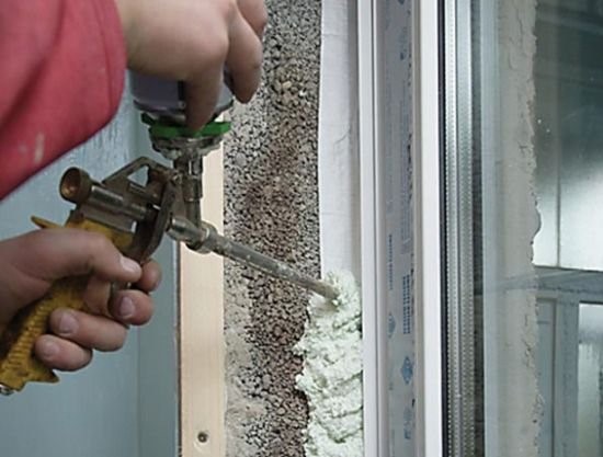 Импользование монтажной пеной